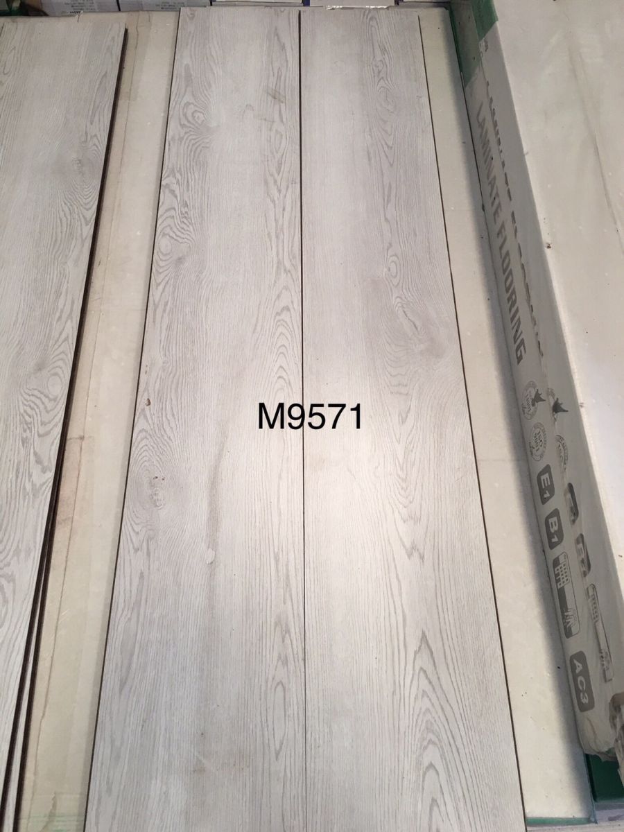 Sàn gỗ Công nghiệp Maxclock M9571