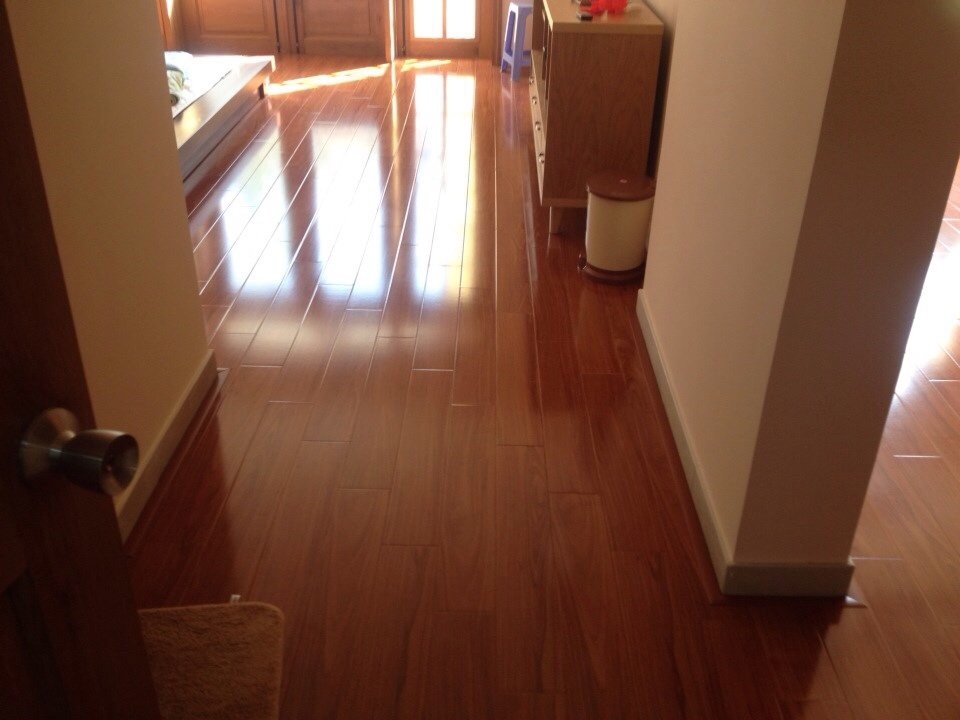 Sàn gỗ công nghiệp chất lượng cho gia đình lót sàn 